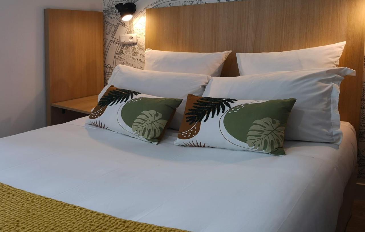 Hotel Hippodrome Париж Екстериор снимка