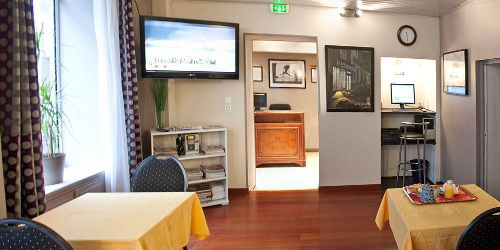 Hotel Hippodrome Париж Екстериор снимка
